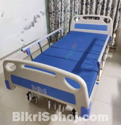 Medical bed,almost new